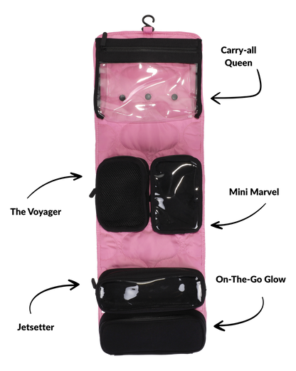 Roze travel set open met zicht op alle pouches en vakjes